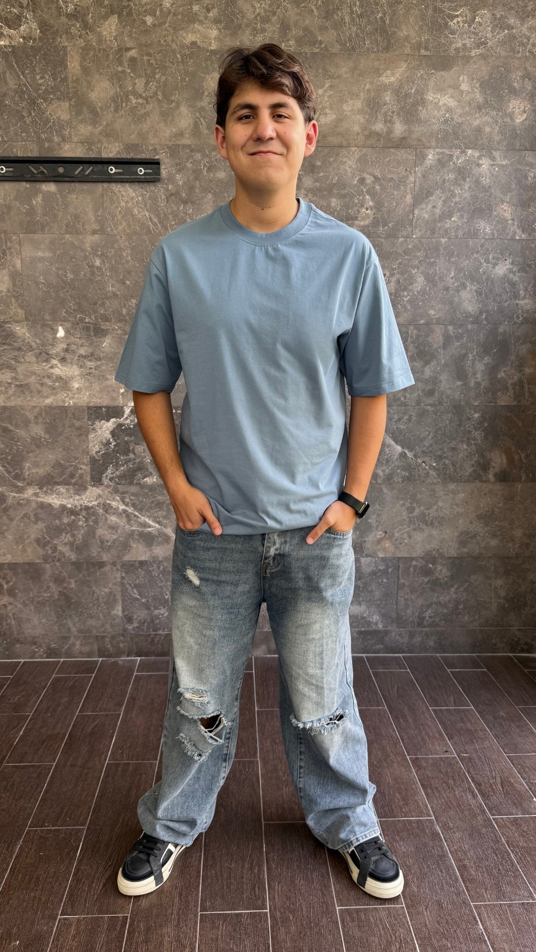 Playera Essential Tee