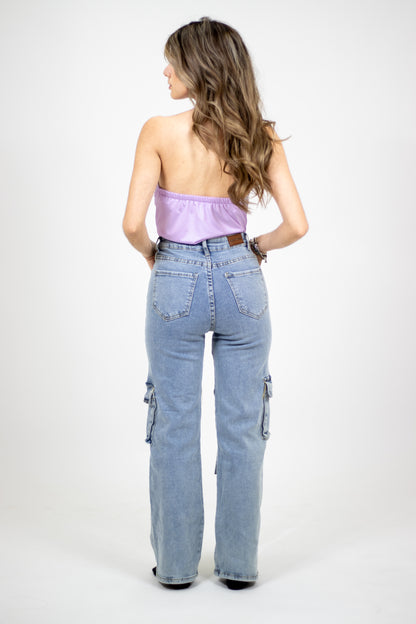 BODY CON BROCHE DORADO