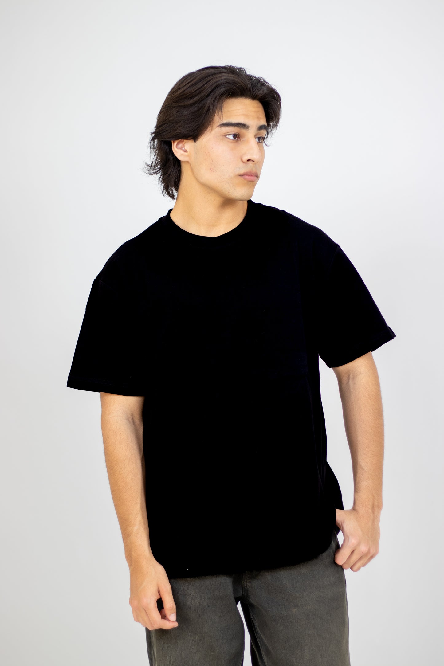 PLAYERA OVERSIZE BASICA NEGRA