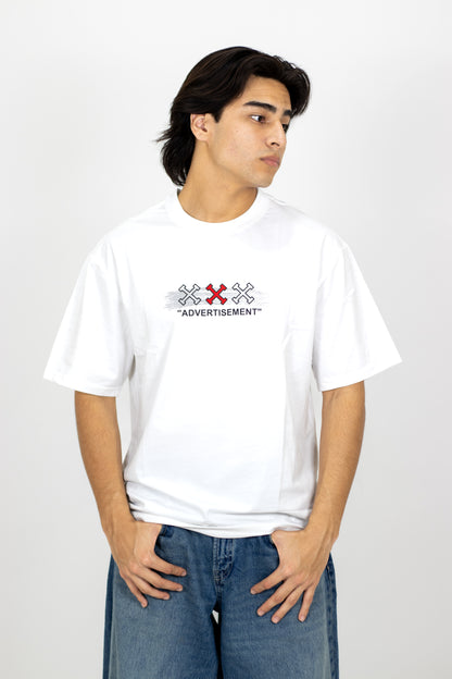 PLAYERA OVERSIZE ESTAMPADO ADVERTISEMENT